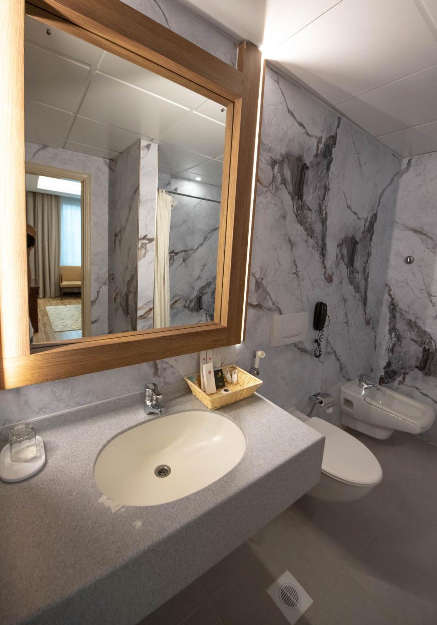 Ramee Guestline Hotel Muscat
