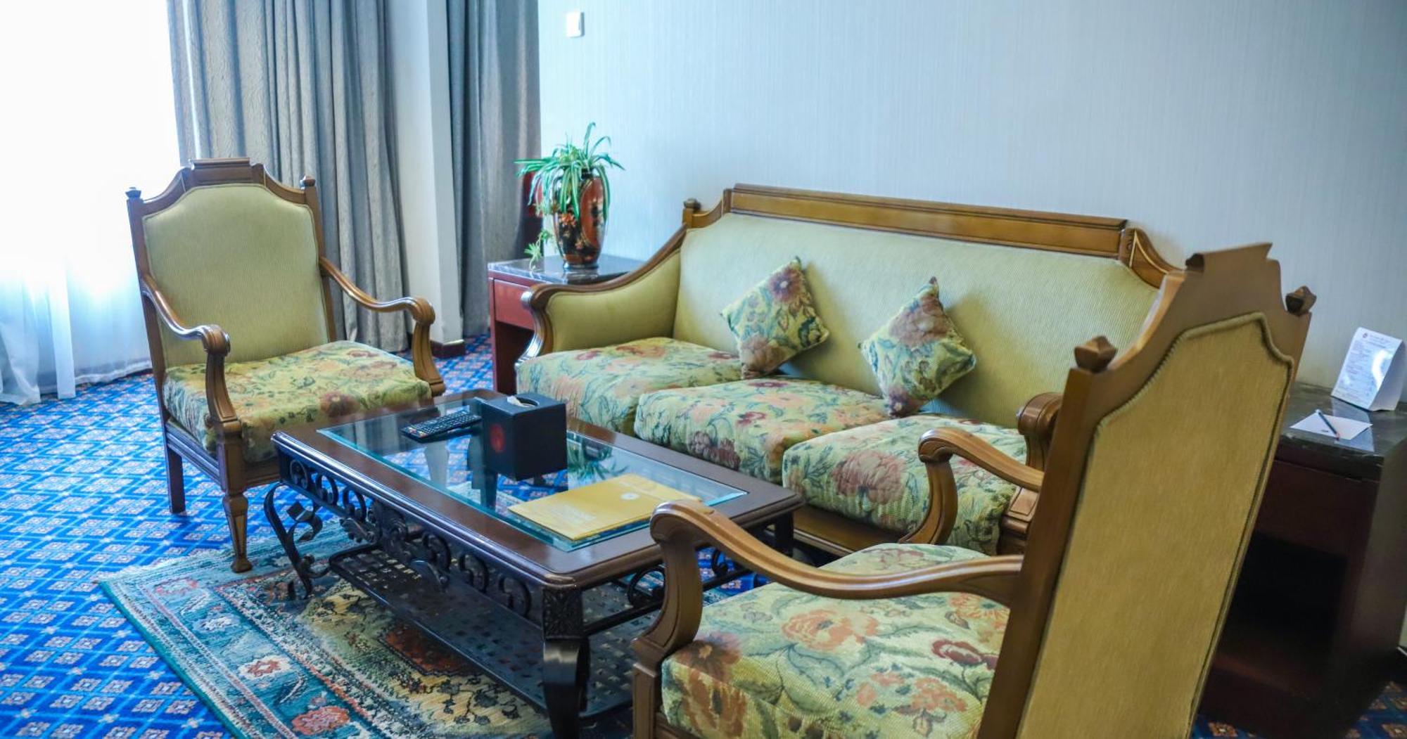 Ramee Guestline Hotel